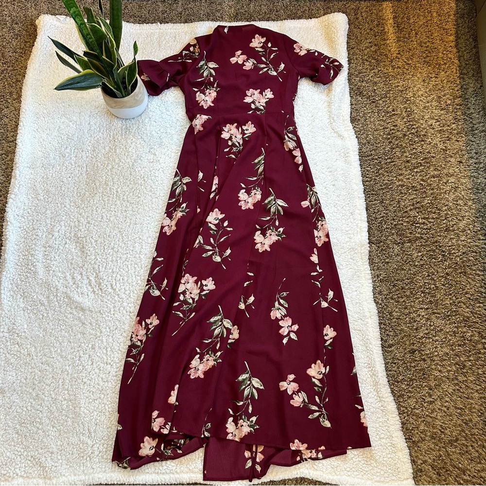 New! Lulus wrap maxi dress - Picture 3 of 6
